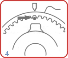 2100.jpg (18056 bytes)