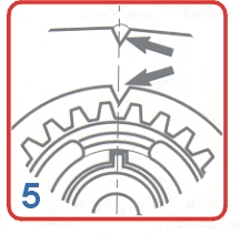 7402.jpg (32921 bytes)